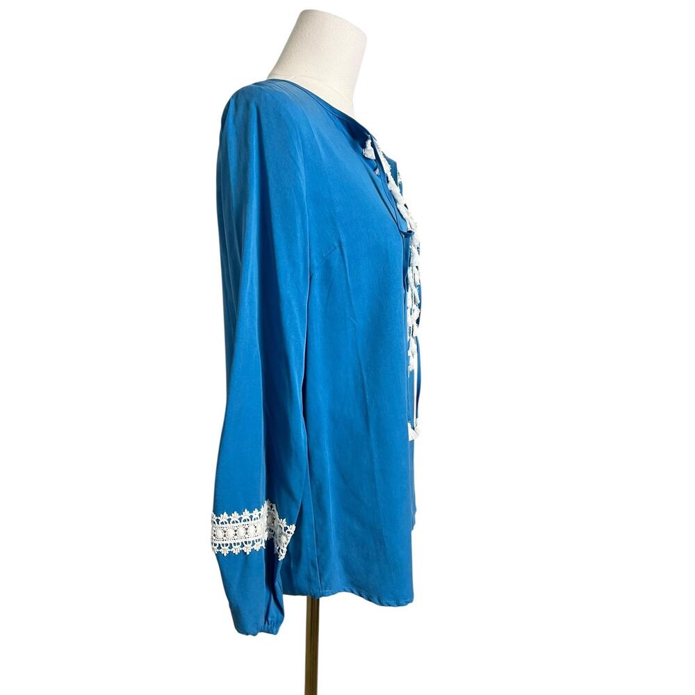 Line & Dot Tunic Blouse NWT XS Blue Lace Trim Boho Peasant Long Sleeve Top - Picture 4 of 9